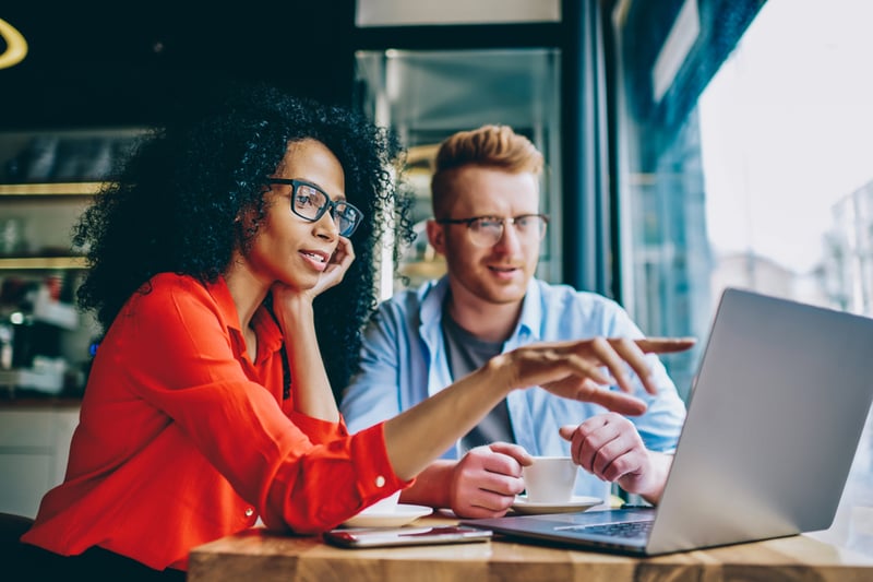 7 Tips to Design a Website that Drives Leads and Conversions featured image